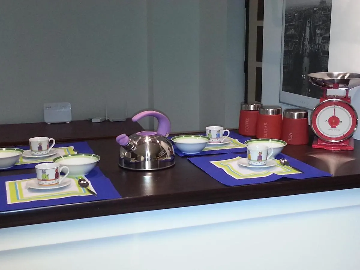Apartment 3 Rooms Elegant 부쿠레슈티 0*,