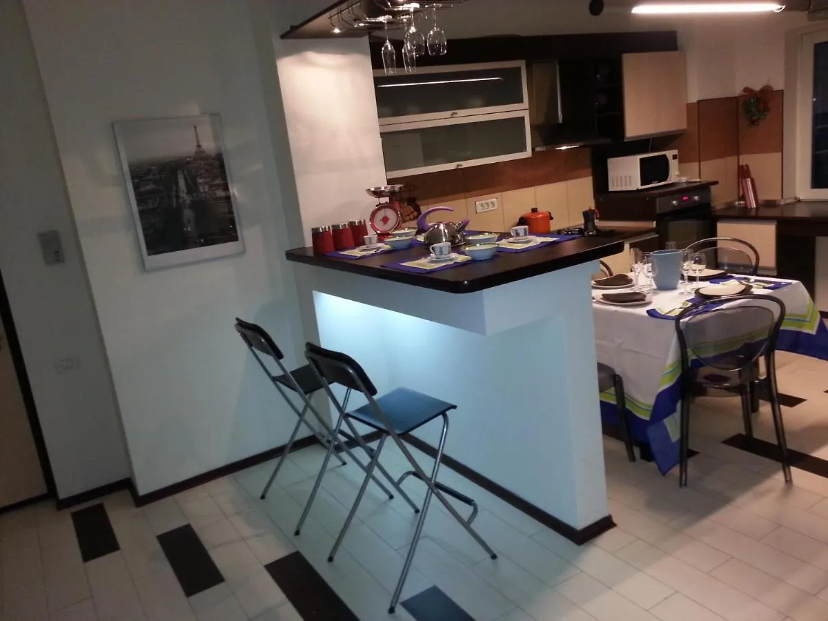 Apartment 3 Rooms Elegant 부쿠레슈티