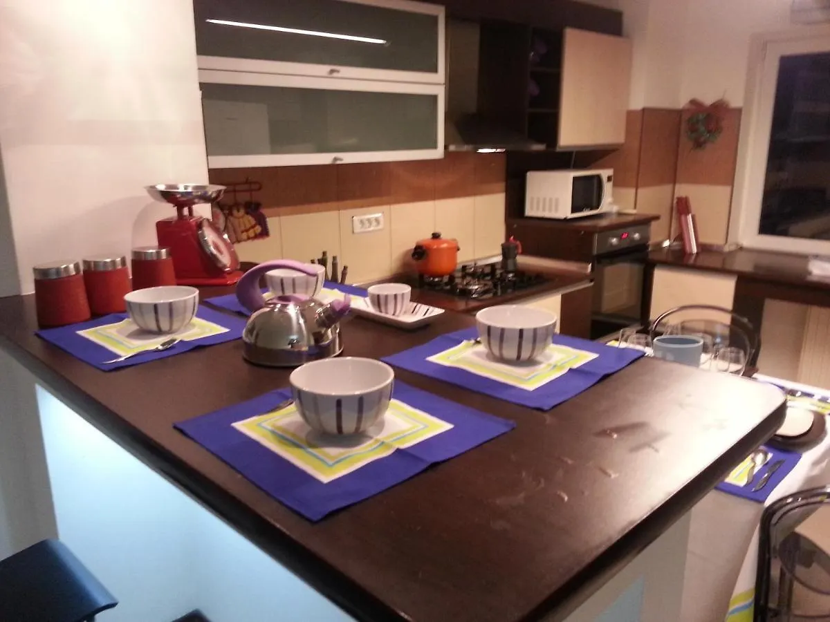 Apartment 3 Rooms Elegant 부쿠레슈티